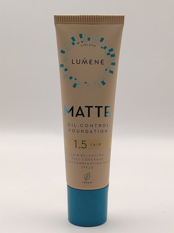 Матирующая тональная основа lumene matte control oil-free foundation spf20 1.5 fair 30 мл