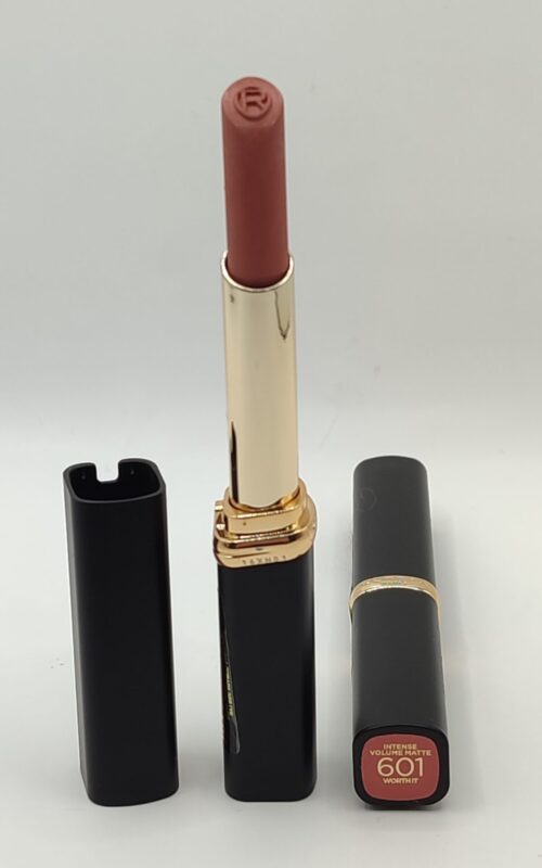 Помада для губс color riche intense volume matte увлажняющая матовая оттенок 601