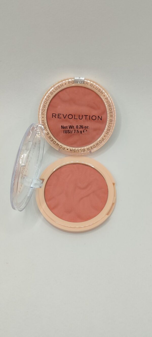 Румяна revolution blusher reloaded peach bliss 02