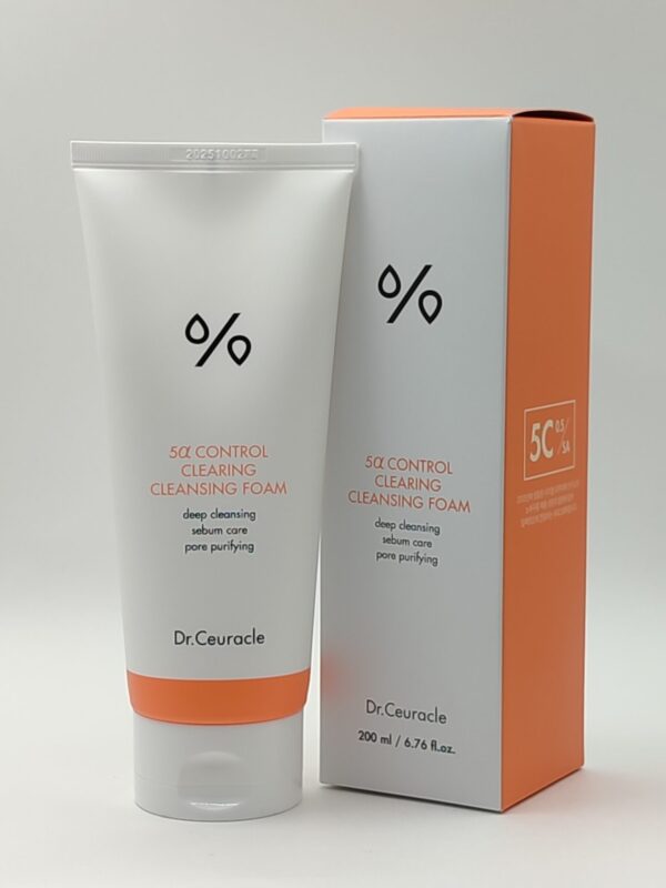 Себорегулирующая пенка для жирной кожи <dr.ceuracle> 5α control clearing cleansing foam. 200мл