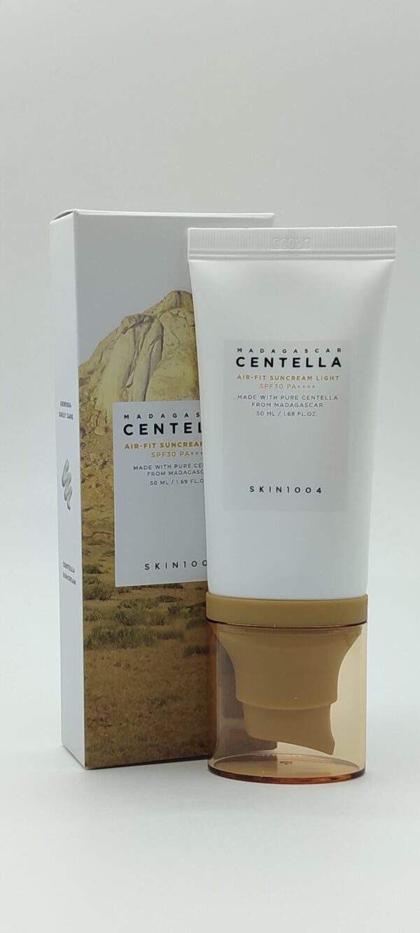 Солнцезащитный крем с центеллой skin1004 madagascar centella air-fit suncream light spf30 pa++++ 50 ml
