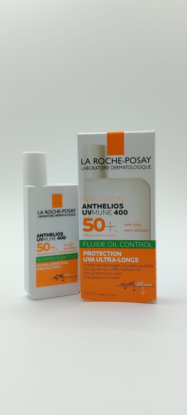 Солнцезащитный флюид la roche-posay anthelios uvmune 400 oil control spf 50+ с матирующим эффектом для жирной чувствительной кожи лица 50 мл